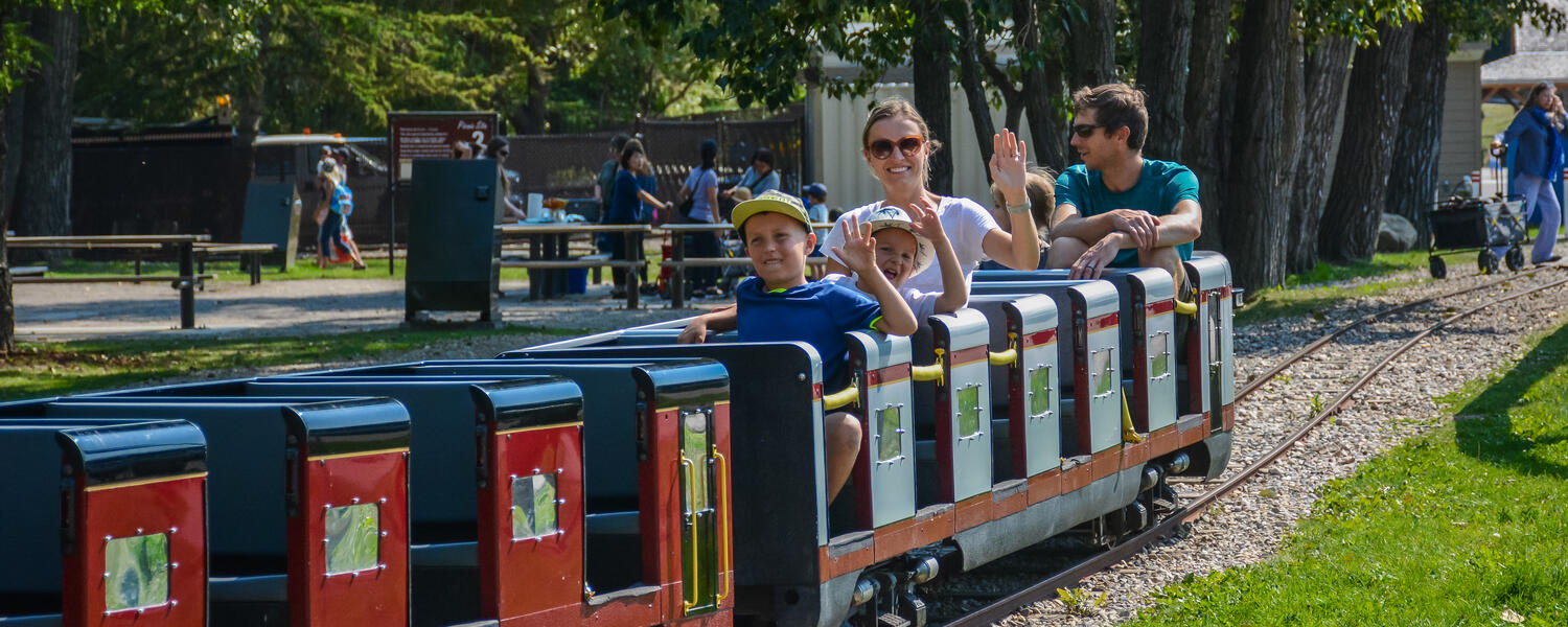 Train, mini-train, train ride, family train ride, Bowness Park