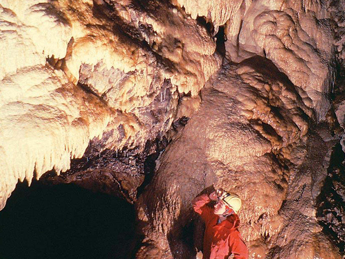 Caving2