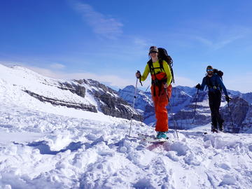 skiing